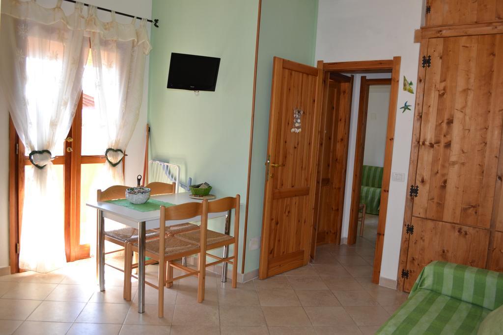 Apartments Mimose Badesi Exterior photo