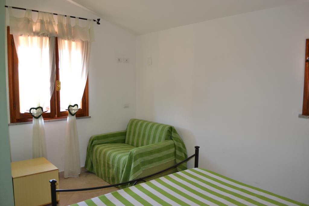 Apartments Mimose Badesi Exterior photo